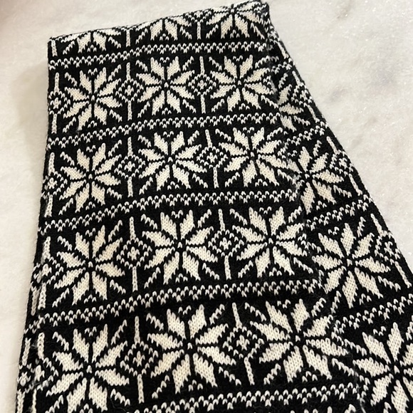 WOMENS J. Crew Scarf - Picture 2 of 4